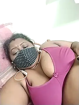 Snapshot of Tamil-Dhara chatting on April 12, 2026, 9:31 pm Tamil-Dhara online show from April 12, 2026, 9:31 pm