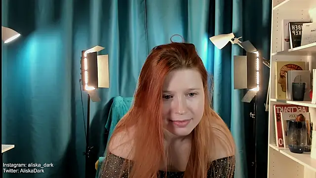 aaliska dark online show from April 8, 2026, 6:35 am