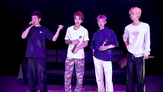 Gayboy-000001 online show from April 5, 2026, 12:46 pm