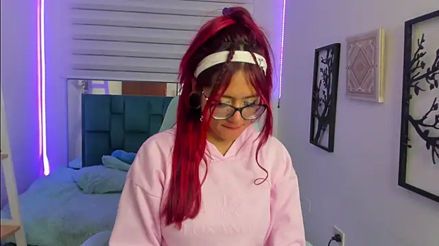 Sara Red X online show from July 1, 2026, 3:52 am