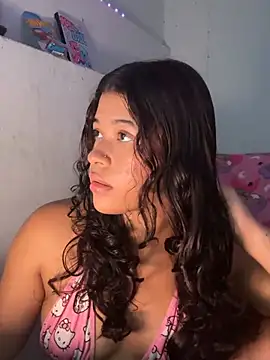 IvyRousex online show from April 17, 2026, 9:07 pm