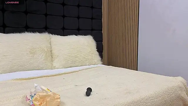 Snapshot of messy-saray chatting on March 27, 2026, 2:17 pm messy-saray online show from March 27, 2026, 2:17 pm