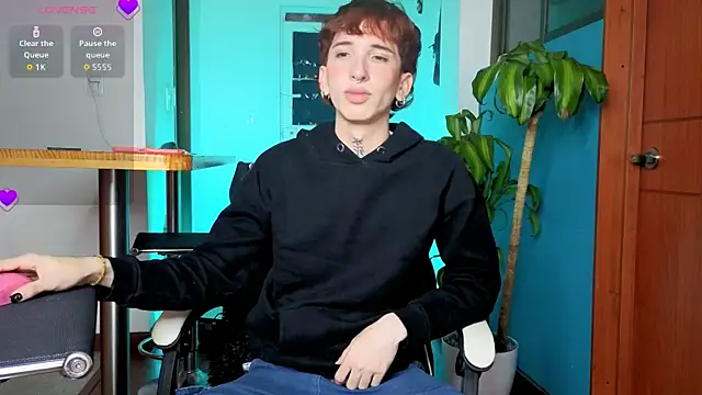 Snapshot of Nathan_twink chatting on April 29, 2026, 6:39 am Nathan twink online show from April 29, 2026, 6:39 am