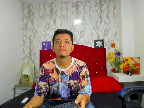 Alejandra and James  online show from May 28, 2026, 12:24 pm