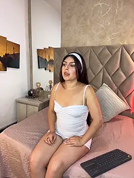 Cinthia Cortes online show from March 27, 2026, 8:08 pm