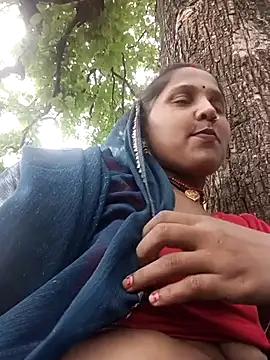 PUNAM  KHAN online show from July 8, 2026, 5:45 am