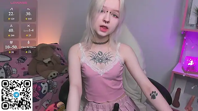 Snapshot of Mary_Wester chatting on May 20, 2026, 11:55 pm Mary Wester online show from May 20, 2026, 11:55 pm