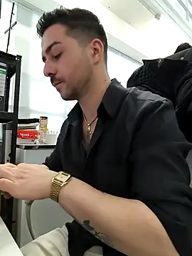 Snapshot of albanernrw27 chatting on March 28, 2026, 1:22 pm albanernrw27 online show from March 28, 2026, 1:22 pm