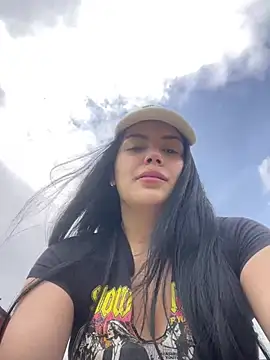 Cami olarte online show from June 7, 2026, 4:33 pm