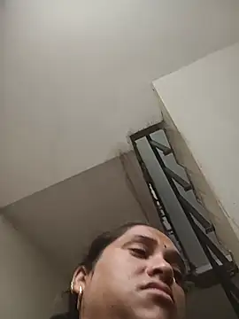 Raanieoy012 online show from July 11, 2026, 2:03 am