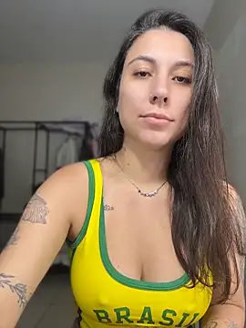 Carolzinhalux69 online show from June 11, 2026, 4:16 pm