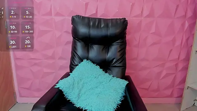 hannabackerr online show from May 11, 2026, 4:15 pm