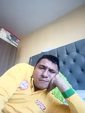 luis20212 online show from March 26, 2026, 10:26 pm