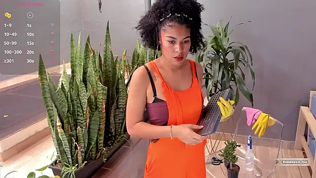 Snapshot of baddie_delaylaa chatting on April 22, 2026, 8:10 pm baddie delaylaa online show from April 22, 2026, 8:10 pm