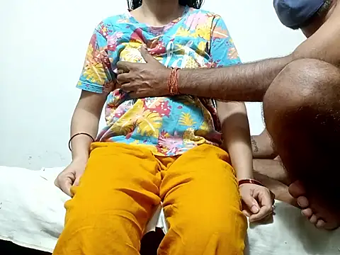 Snapshot of Sexyy_Bhabhi_143 chatting on April 15, 2026, 5:42 pm Sexyy Bhabhi 143 online show from April 15, 2026, 5:42 pm