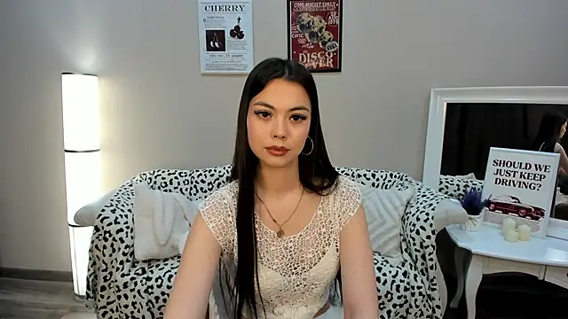 Snapshot of DarcyMacy chatting on April 15, 2026, 7:58 pm DarcyMacy online show from April 15, 2026, 7:58 pm