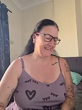 Snapshot of Flirty_Siennax chatting on June 26, 2026, 8:08 am Flirty Siennax online show from June 26, 2026, 8:08 am