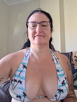 Snapshot of Flirty_Siennax chatting on July 22, 2026, 7:33 am Flirty Siennax online show from July 22, 2026, 7:33 am