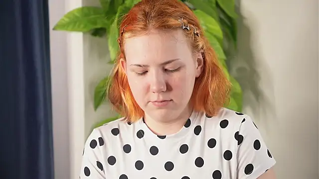 ChaeMunce online show from March 28, 2026, 12:05 pm