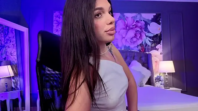 Snapshot of Lexi__Vicious chatting on June 23, 2026, 4:32 am Lexi Vicious online show from June 23, 2026, 4:32 am
