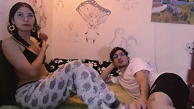 Snapshot of lilla9 chatting on June 19, 2026, 8:34 pm lilla9 online show from June 19, 2026, 8:34 pm