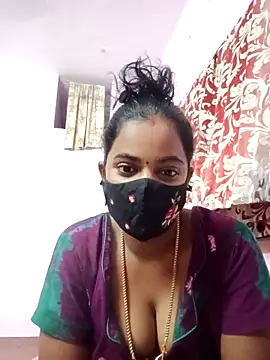 Snapshot of tamilratchasii chatting on April 24, 2026, 5:37 pm tamilratchasii online show from April 24, 2026, 5:37 pm