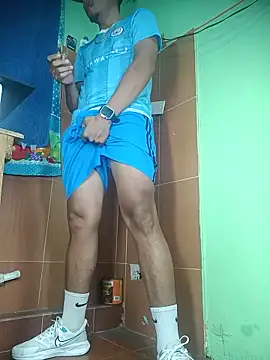 romeohotpig online show from June 18, 2026, 3:29 am