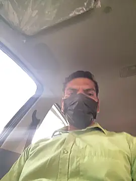 9inchesHire online show from April 25, 2026, 2:58 am