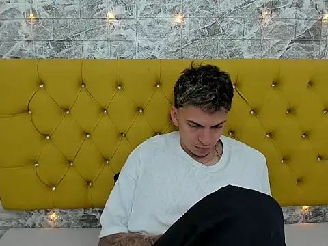 Max sstteel online show from April 10, 2026, 1:27 pm