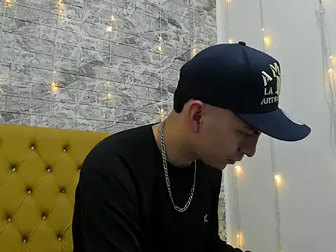 Max sstteel online show from April 17, 2026, 12:30 pm