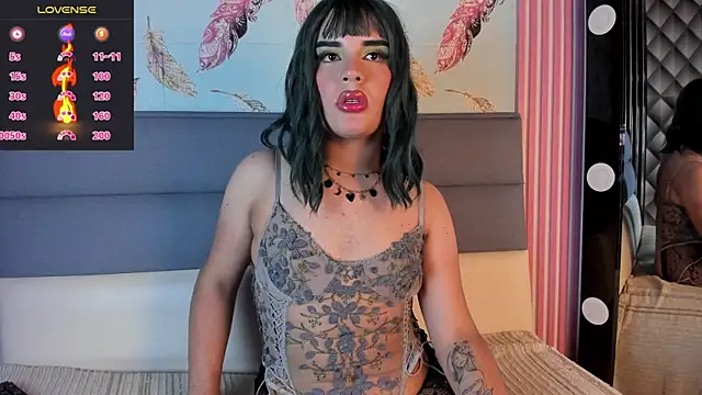 GlossyBratz online show from May 25, 2026, 8:26 pm