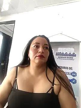 Snapshot of Naughty_Kitten_ chatting on April 6, 2026, 8:54 pm Naughty Kitten online show from April 6, 2026, 8:54 pm