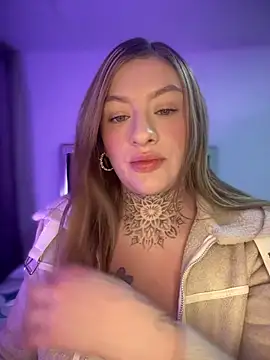Eliee--Roth online show from April 24, 2026, 1:41 am