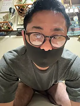 Snapshot of RYUICHI_1919 chatting on May 12, 2026, 2:03 pm RYUICHI 1919 online show from May 12, 2026, 2:03 pm