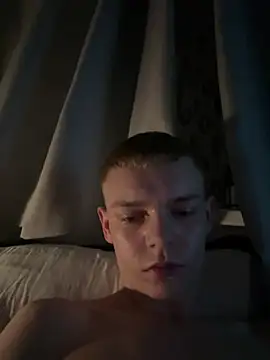 Snapshot of Ricowhiteteeth chatting on March 28, 2026, 4:12 am Ricowhiteteeth online show from March 28, 2026, 4:12 am