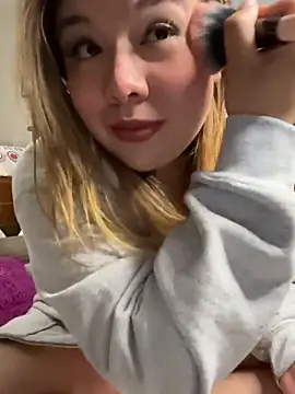 spicymichelle online show from April 16, 2026, 2:34 am