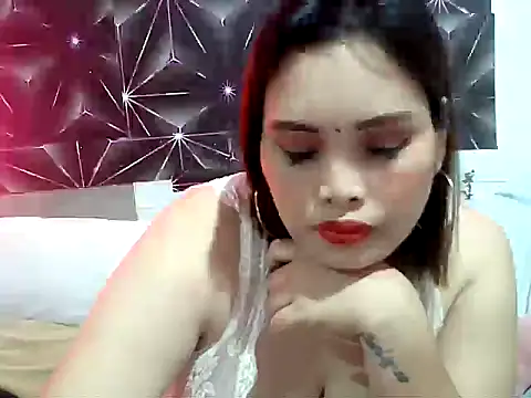 Snapshot of Hugeboobies69 chatting on April 1, 2026, 4:13 am Hugeboobies69 online show from April 1, 2026, 4:13 am