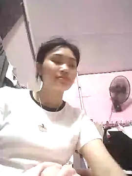 Snapshot of Saryloveparadise chatting on March 28, 2026, 6:46 am Saryloveparadise online show from March 28, 2026, 6:46 am