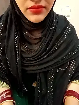Miss Noor   online show from April 14, 2026, 6:08 am
