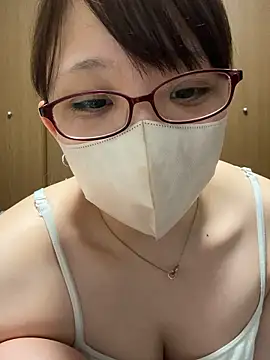 zeropro0014 online show from April 14, 2026, 6:25 pm