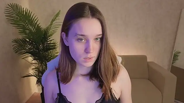 SweetieBlush online show from April 22, 2026, 4:26 am