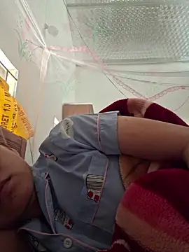 hanameo online show from April 12, 2026, 12:59 am