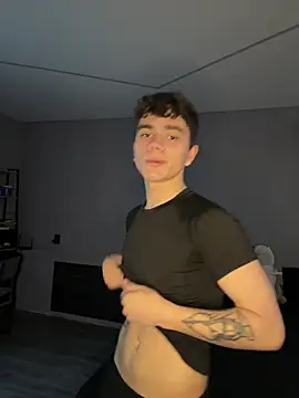 MaxWoolf online show from April 27, 2026, 5:22 pm
