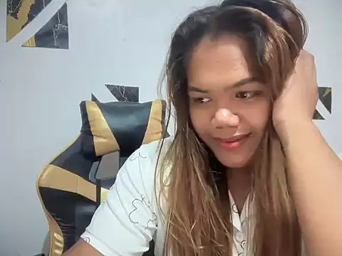 yourhotwild bella online show from July 9, 2026, 6:01 pm