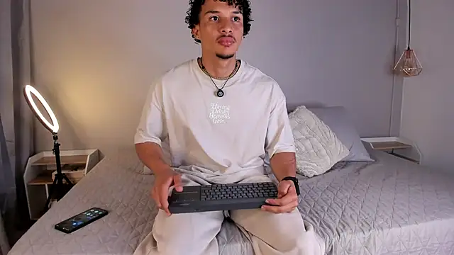 Snapshot of dominik_drake chatting on May 15, 2026, 2:51 am dominik drake online show from May 15, 2026, 2:51 am