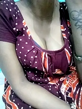 Snapshot of Pinky-hot11 chatting on May 27, 2026, 3:09 pm Pinky-hot11 online show from May 27, 2026, 3:09 pm