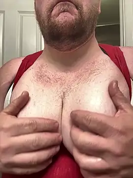 Snapshot of hugemanbreasts chatting on April 14, 2026, 6:30 am hugemanbreasts online show from April 14, 2026, 6:30 am