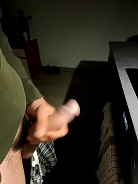 MassiveMask online show from April 13, 2026, 1:00 am