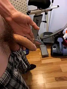 MassiveMask online show from April 15, 2026, 4:30 am