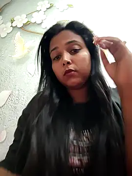 Snapshot of cutie_siyaa chatting on April 8, 2026, 5:46 pm cutie siyaa online show from April 8, 2026, 5:46 pm